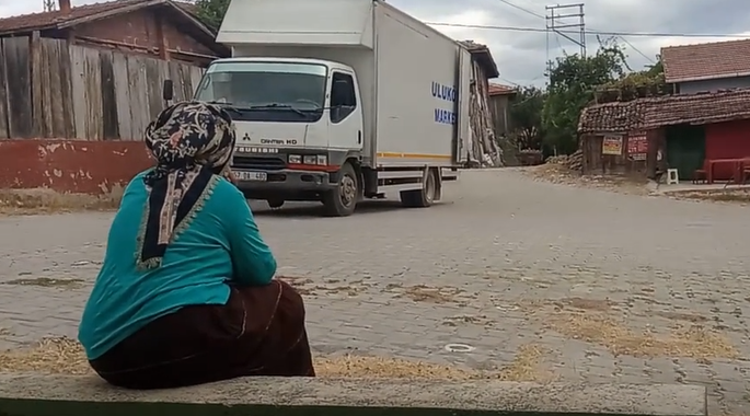 6 EKİM 2020 ODA ÖNÜ OTURANLAR