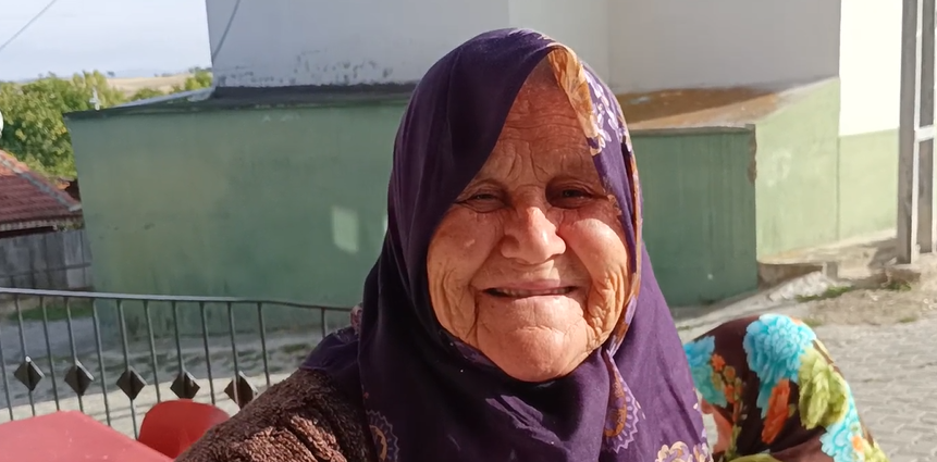 11 Ekim 2025 Cumartesi Nazire Deveci – Ümmü Karakurt sohbeti