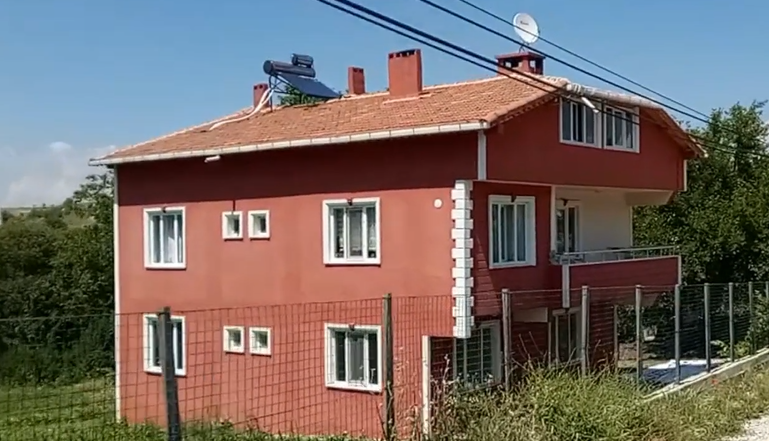 29 HAZİRAN 2017 14:10 KÖY İÇİNDEN TAVUKLU MEVKİNE DOĞRU