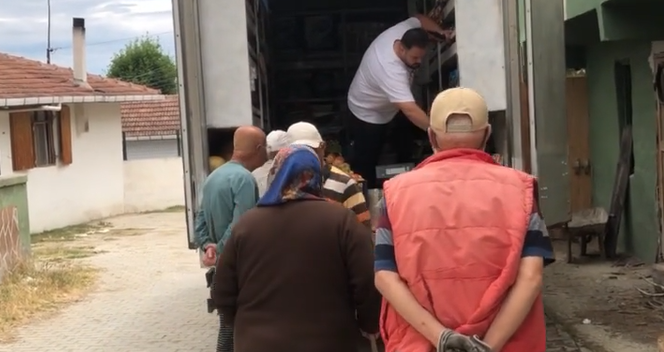 3 Temmuz 2025 13:02 Uluköy Marketten alış veriş eden köylülerimiz.